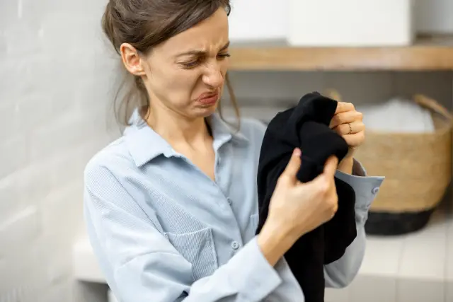 bad smell on clothes
